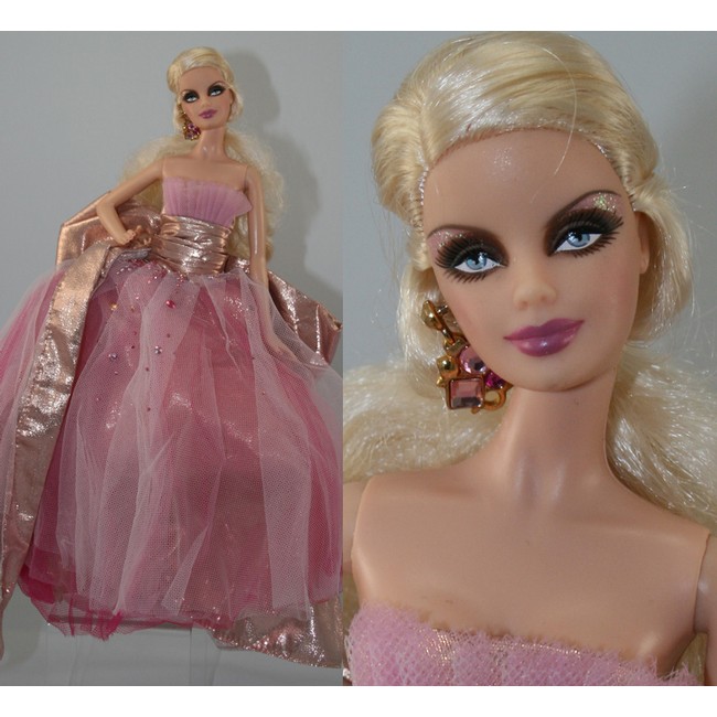 barbie 2009 holiday doll